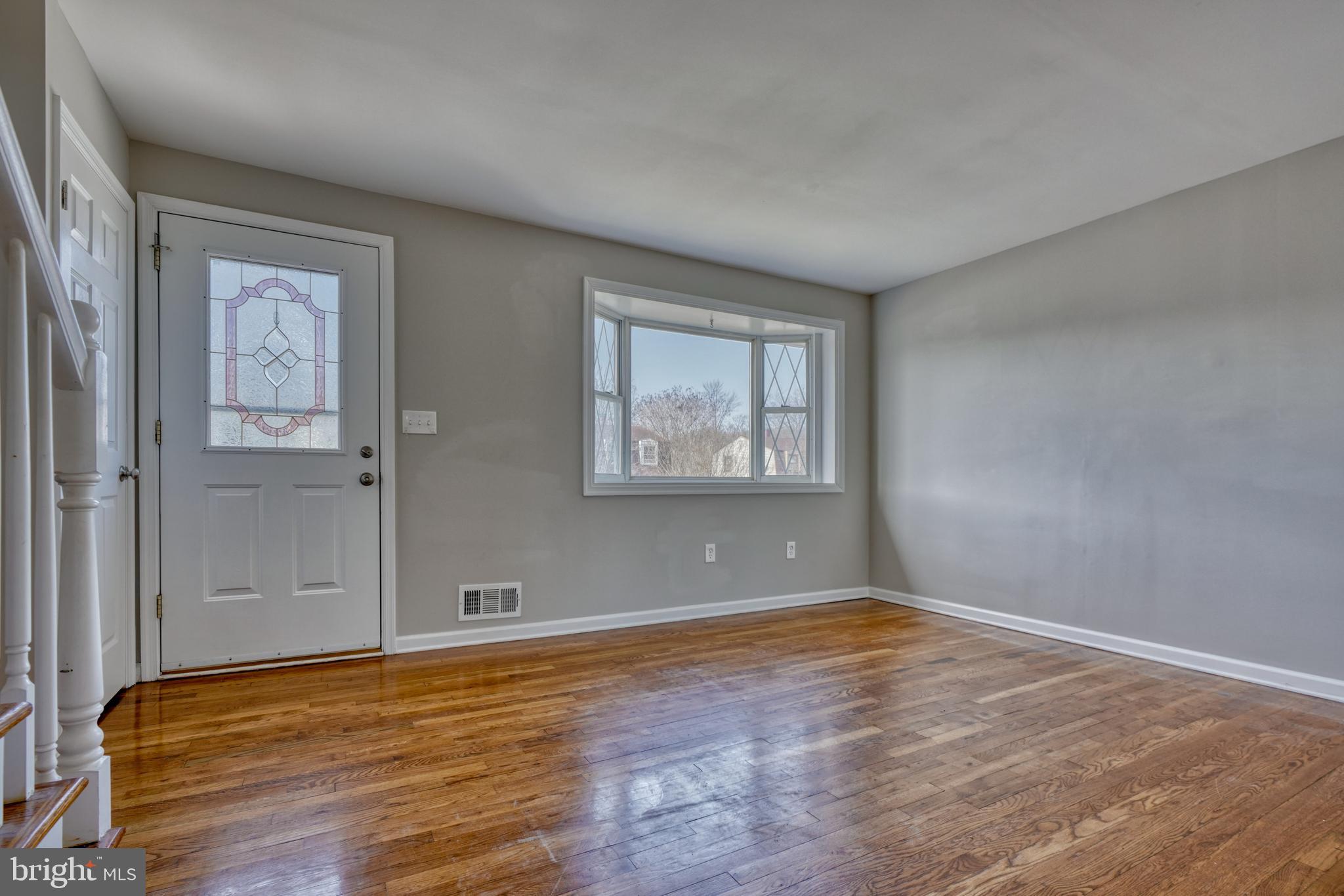 23 Bladen Road Essex, MD 21221 - Photo 5 of 37