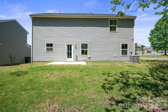 $2,045 | 8040 Mulberry Gln Lane, Charlotte, NC 28215