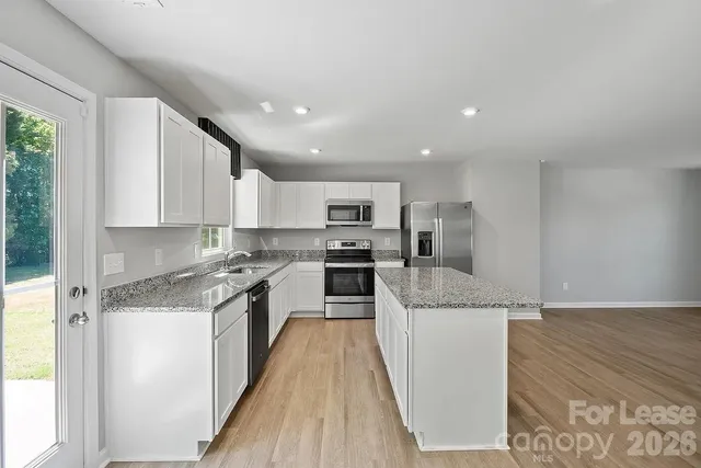 $2,045 | 8040 Mulberry Gln Lane, Charlotte, NC 28215