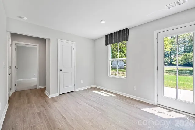 $2,045 | 8040 Mulberry Gln Lane, Charlotte, NC 28215