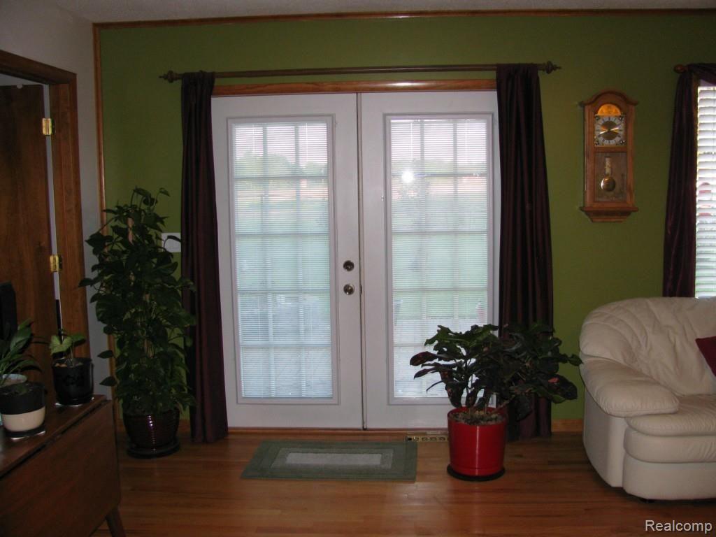 7334 North Lapeer Road Fostoria, MI 48435 - Photo 9 of 23 IMG_1361.jpg