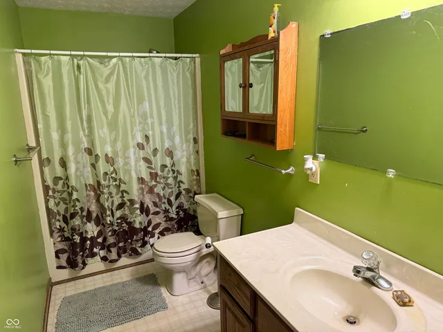 $439,990 | 5668 South 50 West, Trafalgar, IN 46181