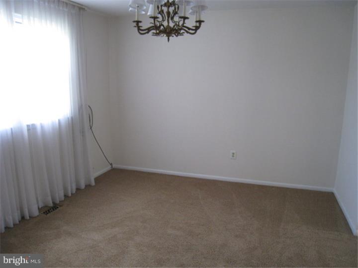 73 Freedom Road Sewell, NJ 08080 - Photo 6 of 13