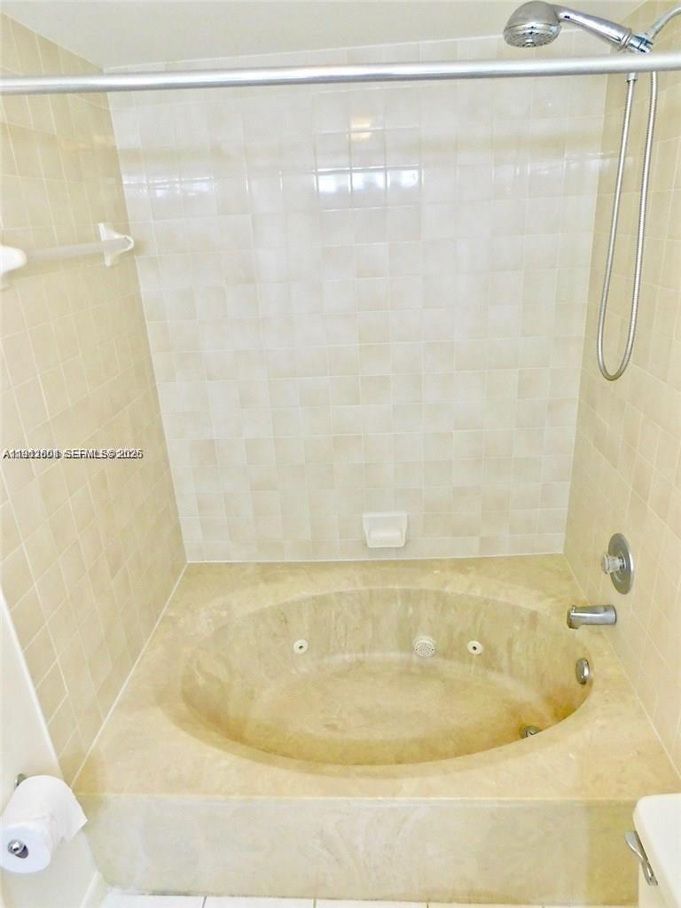 8329 Trent Court, Unit A Boca Raton, FL 33433 - Photo 12 of 18