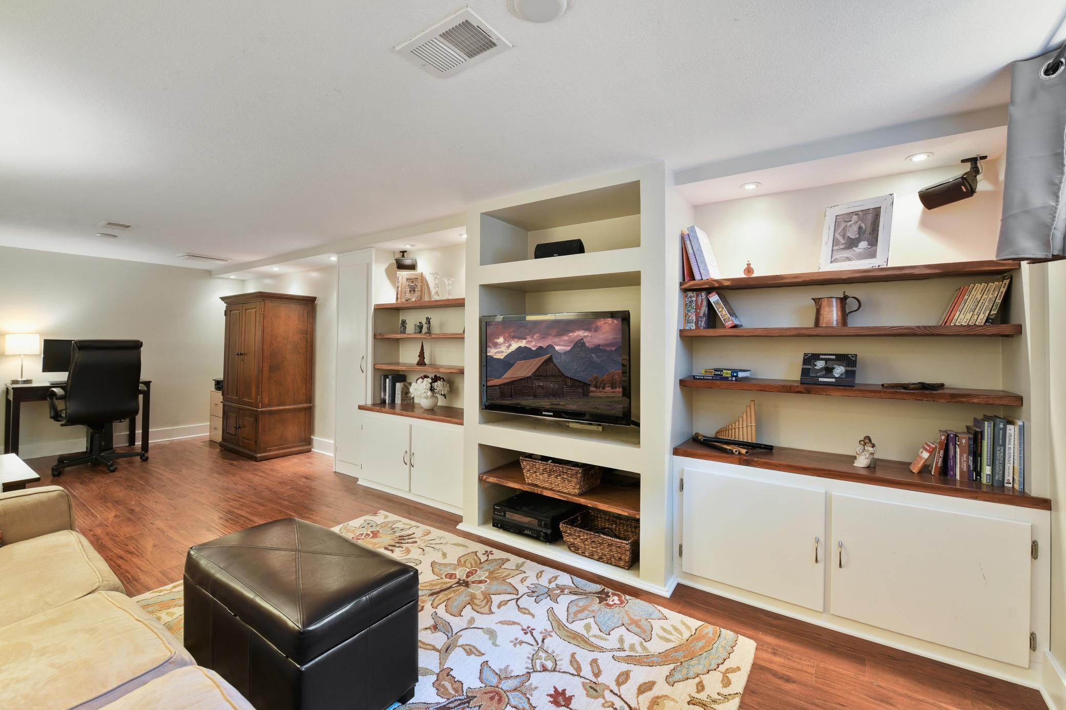 8600 Poplar Bridge Road Minneapolis, MN 55437 - Photo 12 of 38 Gallery Image 12