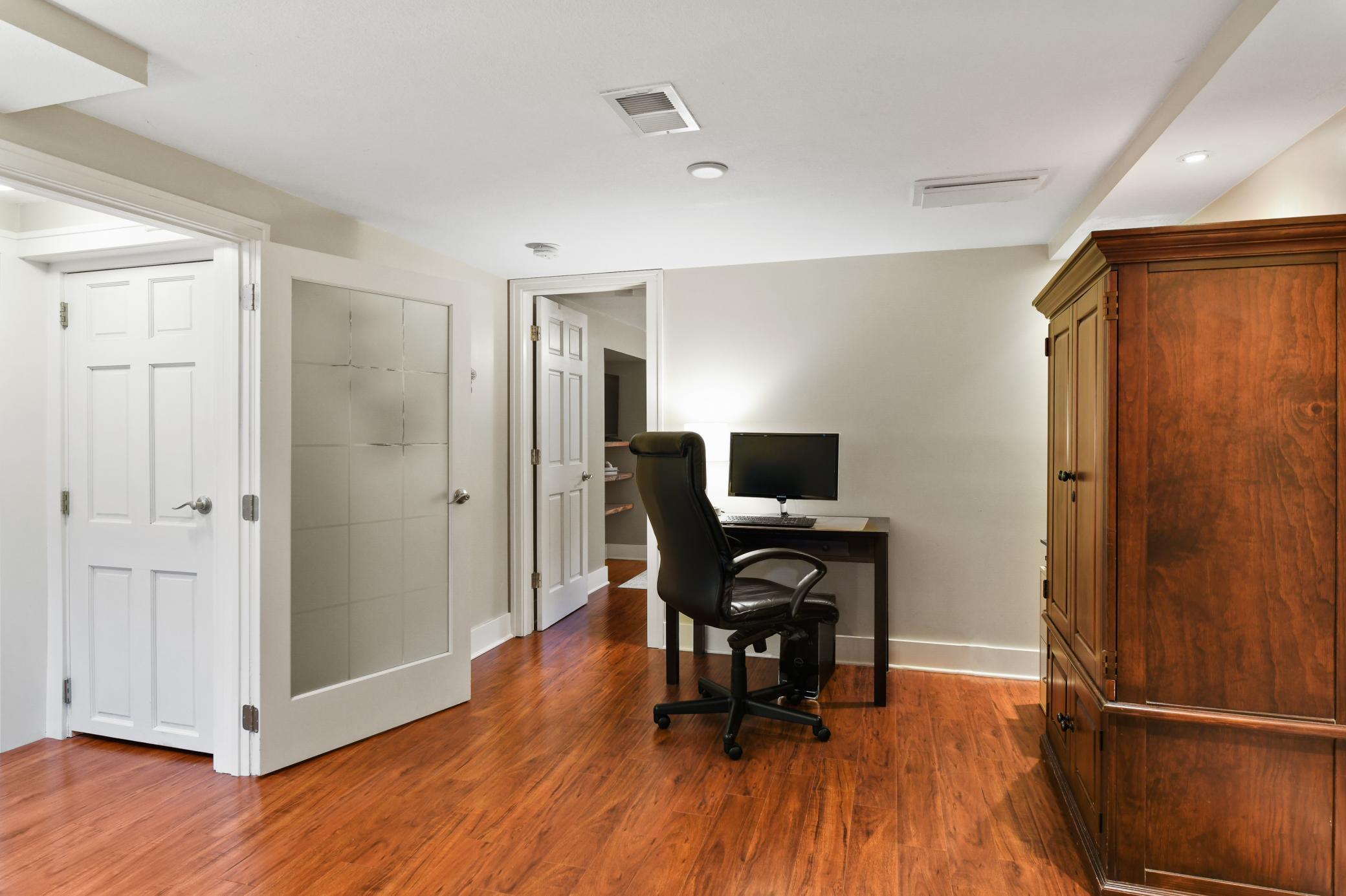 8600 Poplar Bridge Road Minneapolis, MN 55437 - Photo 13 of 38 Gallery Image 13