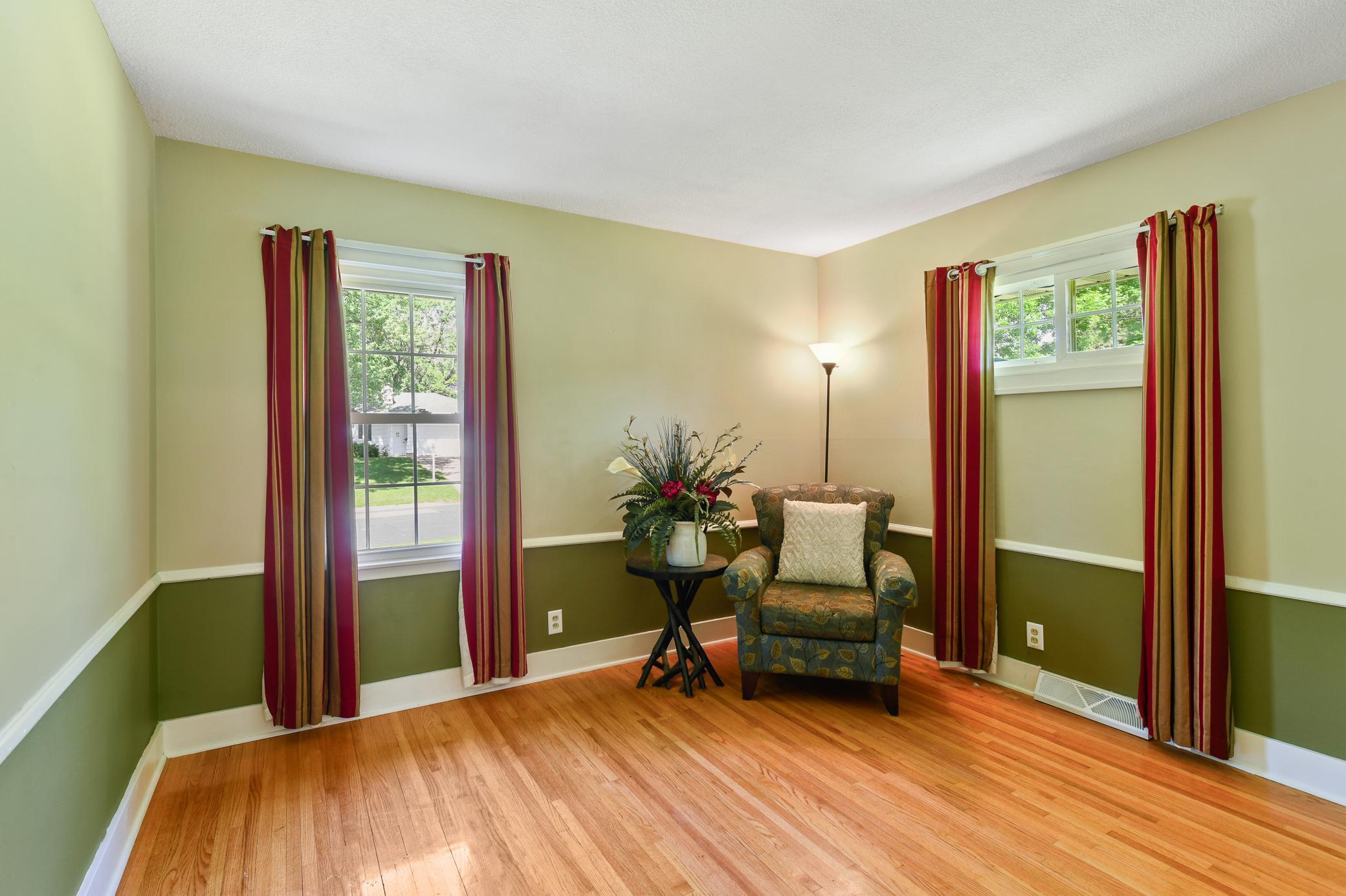 8600 Poplar Bridge Road Minneapolis, MN 55437 - Photo 9 of 38 Gallery Image 9