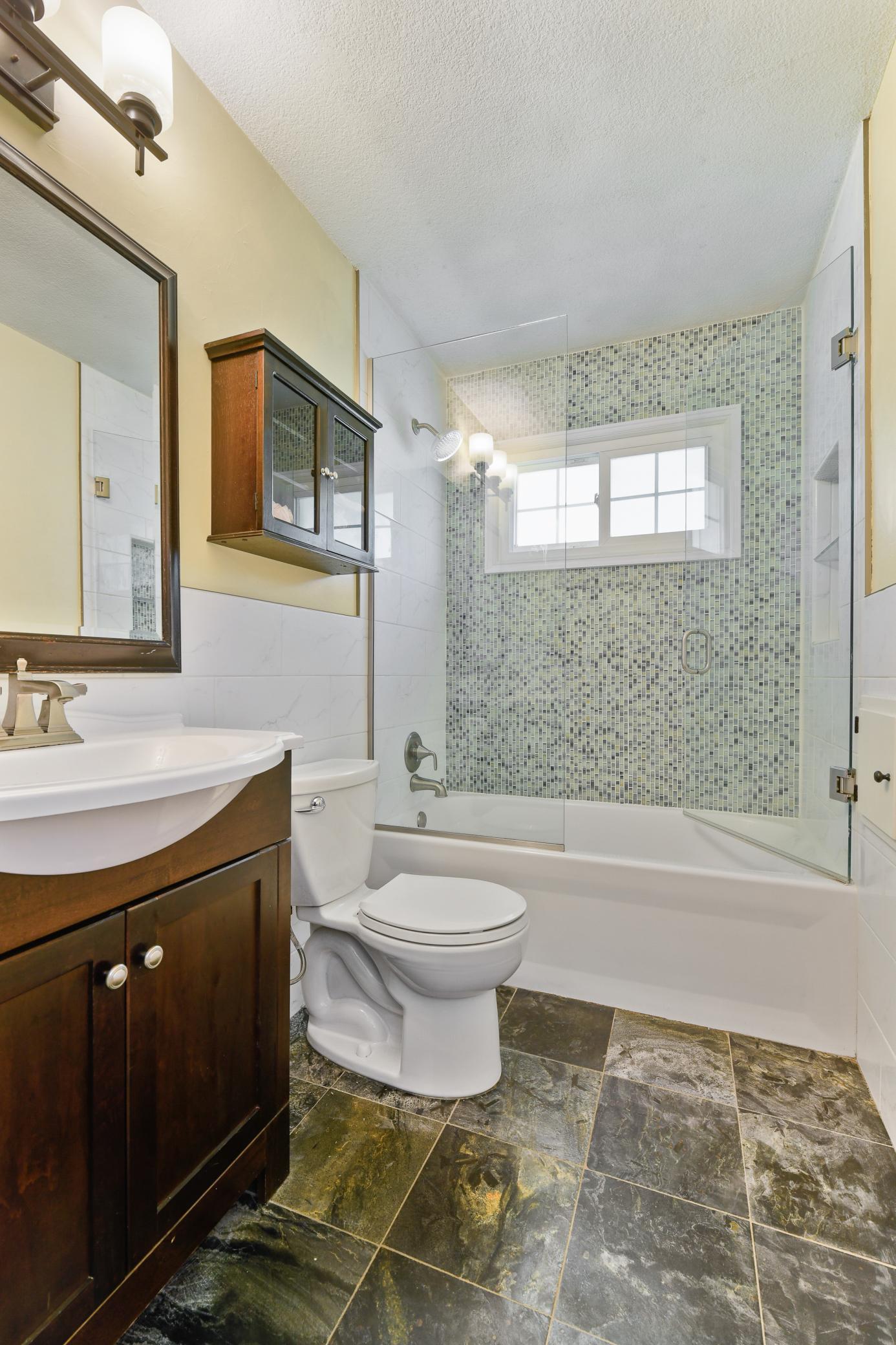 8600 Poplar Bridge Road Minneapolis, MN 55437 - Photo 10 of 38 Gallery Image 10