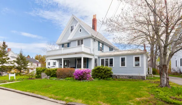 $1,295,000 | 14-16 High Street, Bar Harbor, ME 04609