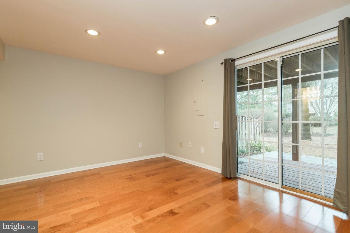 6523 Cypress Point Road Alexandria, VA 22312 - Photo 21 of 34