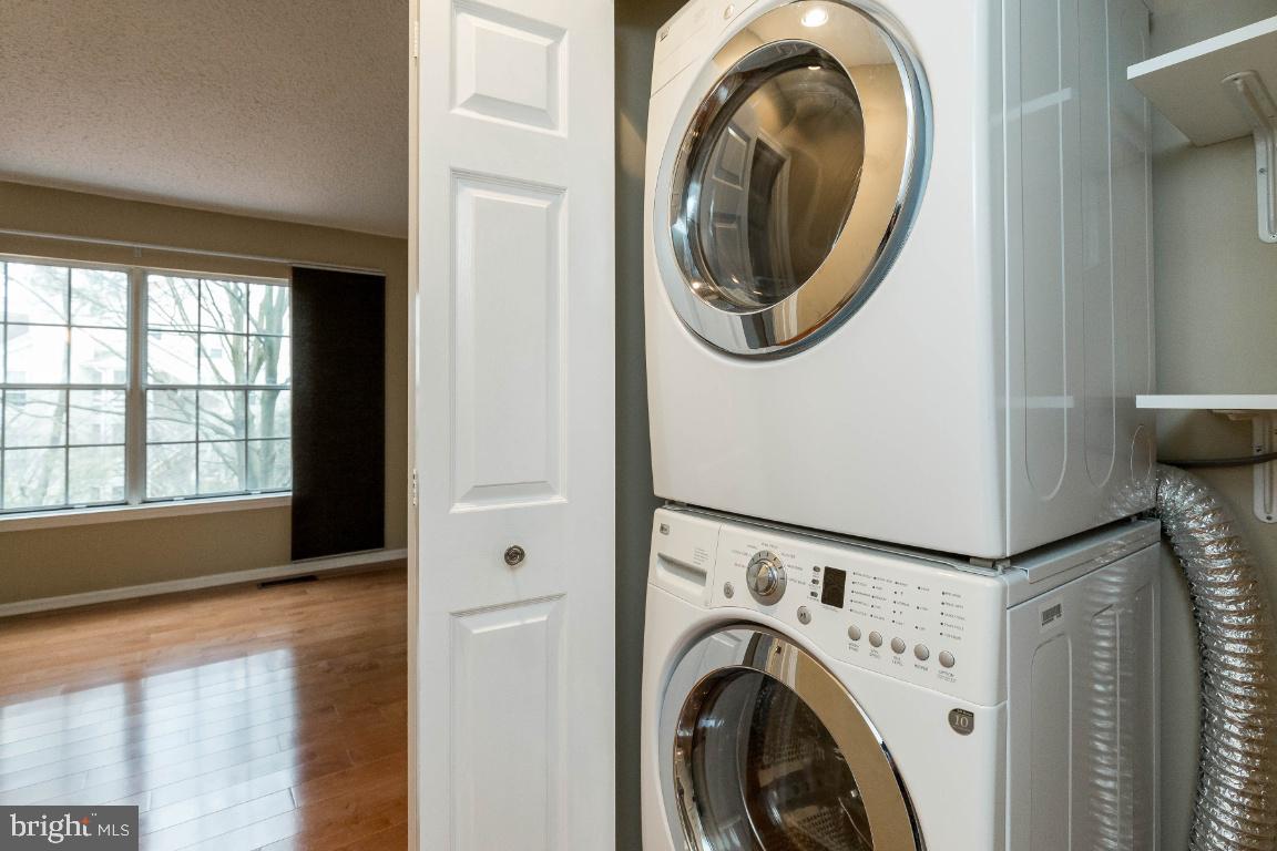 6523 Cypress Point Road Alexandria, VA 22312 - Photo 24 of 34 Laundry on upper bedroom level