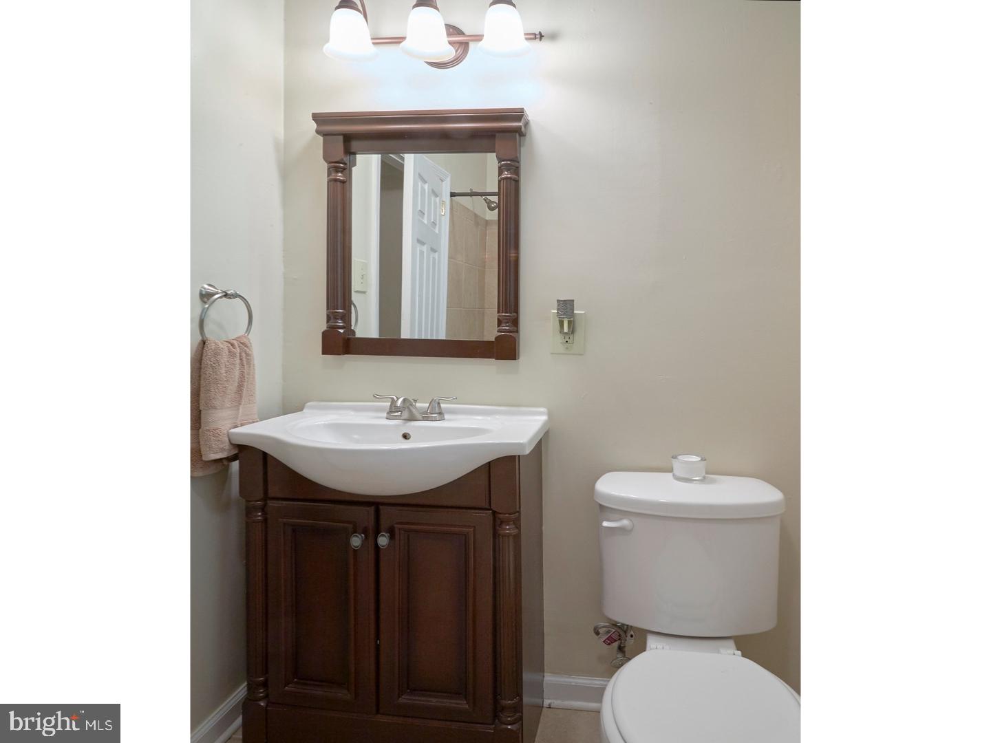 5032 Church Road Mount Laurel, NJ 08054 - Photo 17 of 25 Bathroom