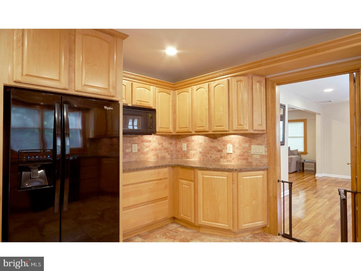 5032 Church Road Mount Laurel, NJ 08054 - Photo 5 of 25 Kitchen