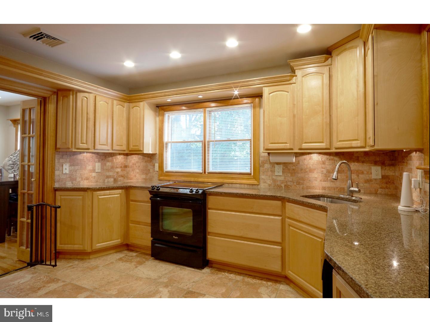 5032 Church Road Mount Laurel, NJ 08054 - Photo 6 of 25 Kitchen