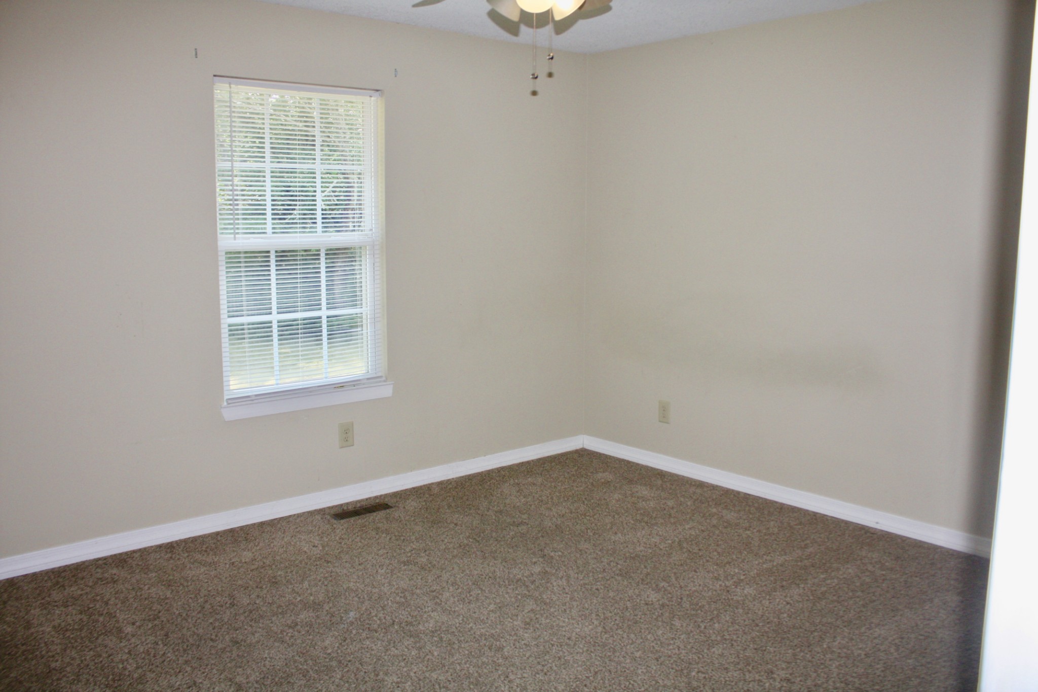 1362 Midway Road Smithville, TN 37166 - Photo 16 of 17 Gallery Image 16