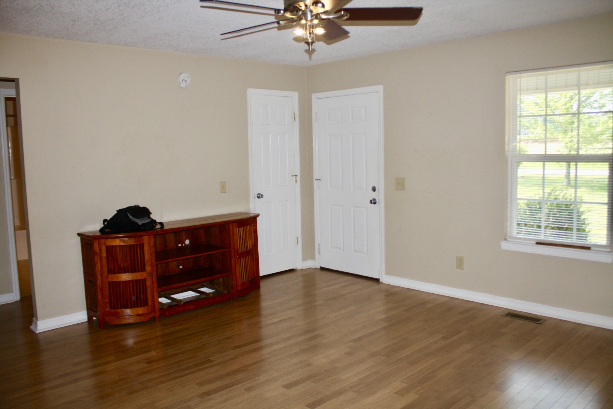 1362 Midway Road Smithville, TN 37166 - Photo 7 of 17 Gallery Image 7