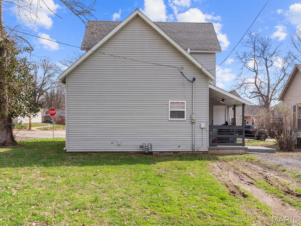 421 North Locust Street Greenville, IL 62246 - Photo 25 of 28