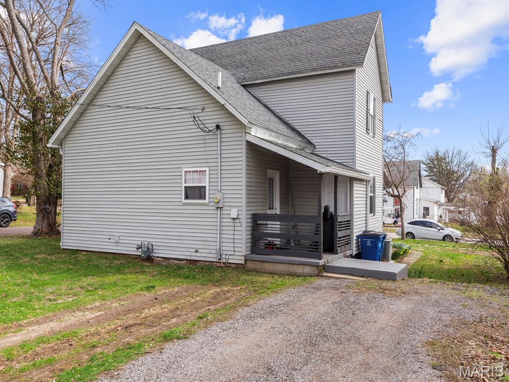 421 North Locust Street Greenville, IL 62246 - Photo 4 of 28