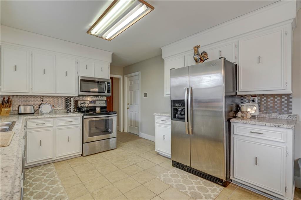 7151 Pleasant Grove Road Charlotte, NC 28216 - Photo 14 of 41 Gallery Image 14