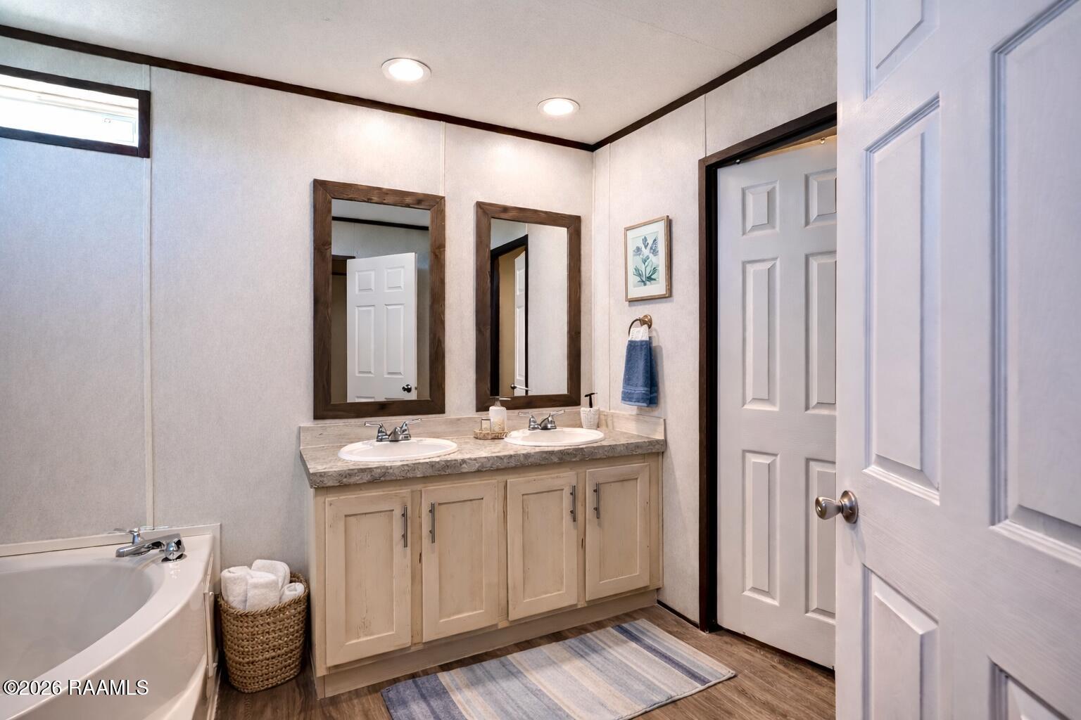 7308 Alfred Road Maurice, LA 70555 - Photo 6 of 12 Main Bath1
