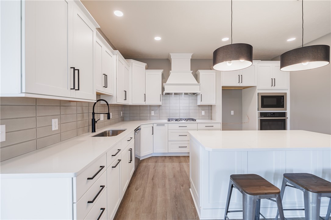 4 Eagle Hollow Penfield, NY 14526 - Photo 12 of 34