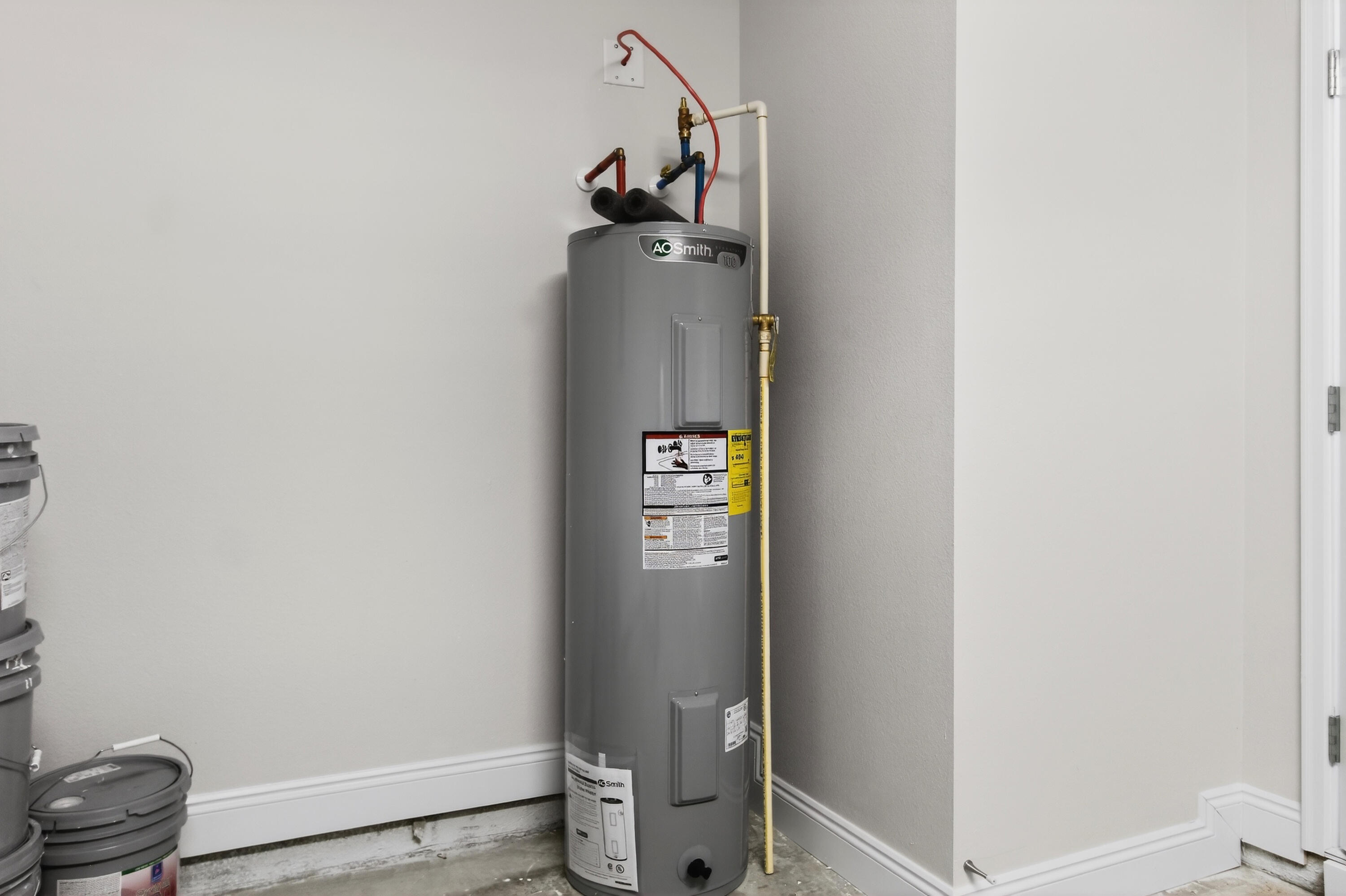 5358 Highview Drive Crestview, FL 32539 - Photo 25 of 31 a view of a hallway with wooden floor and closet