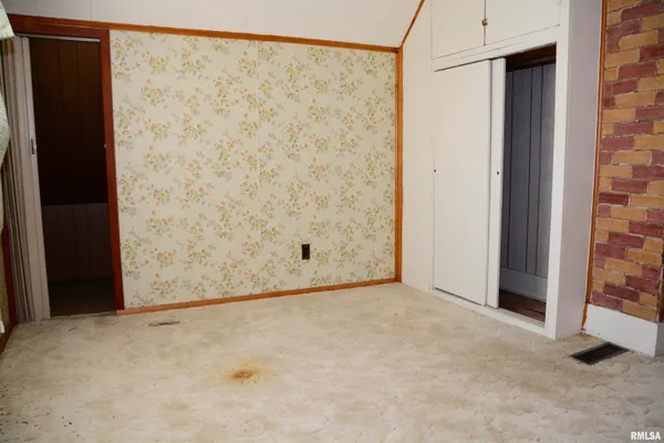 $39,900 | 625 West Washington Street, Blandinsville, IL 61420