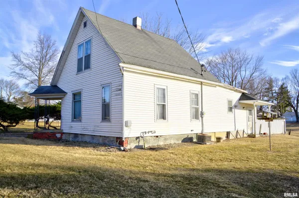 $39,900 | 625 West Washington Street, Blandinsville, IL 61420