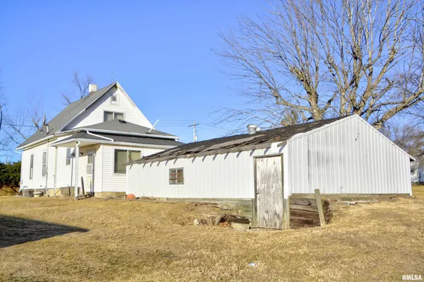 $39,900 | 625 West Washington Street, Blandinsville, IL 61420