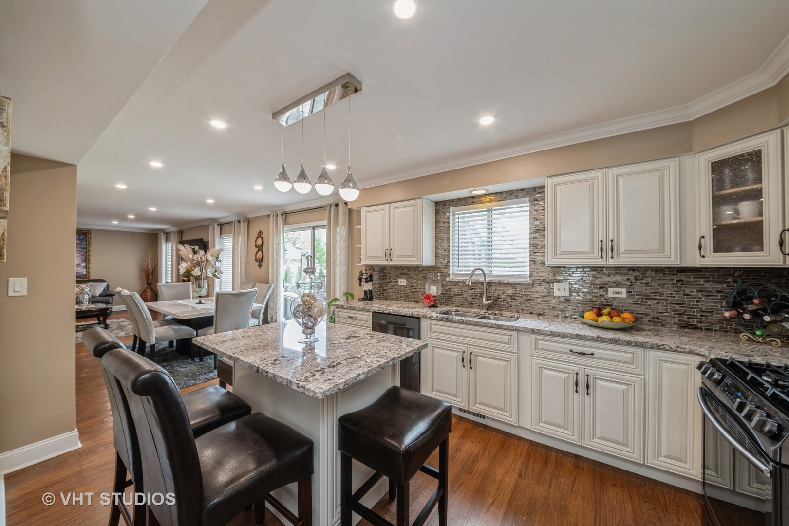 1026 Longford Road Bartlett, IL 60103 - Photo 9 of 24