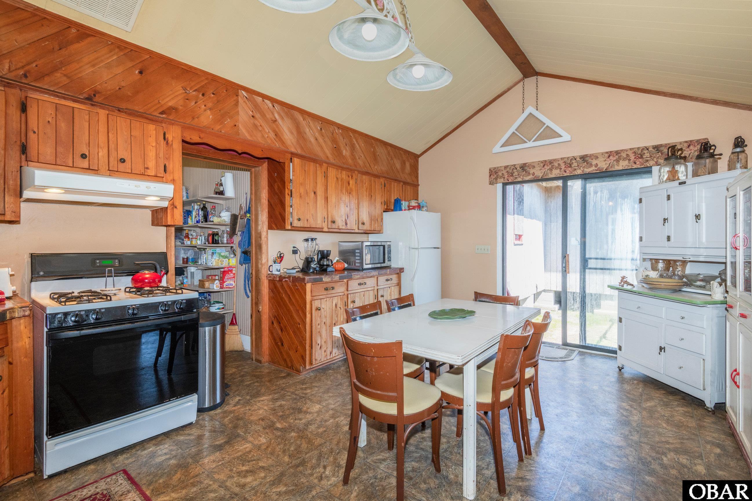 278 Bayview Drive Stumpy Point, NC 27978 - Photo 8 of 46