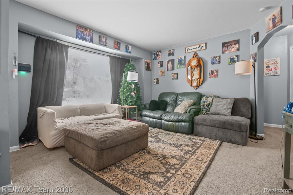 5871 Cooper Street Taylor, MI 48180 - Photo 4 of 18