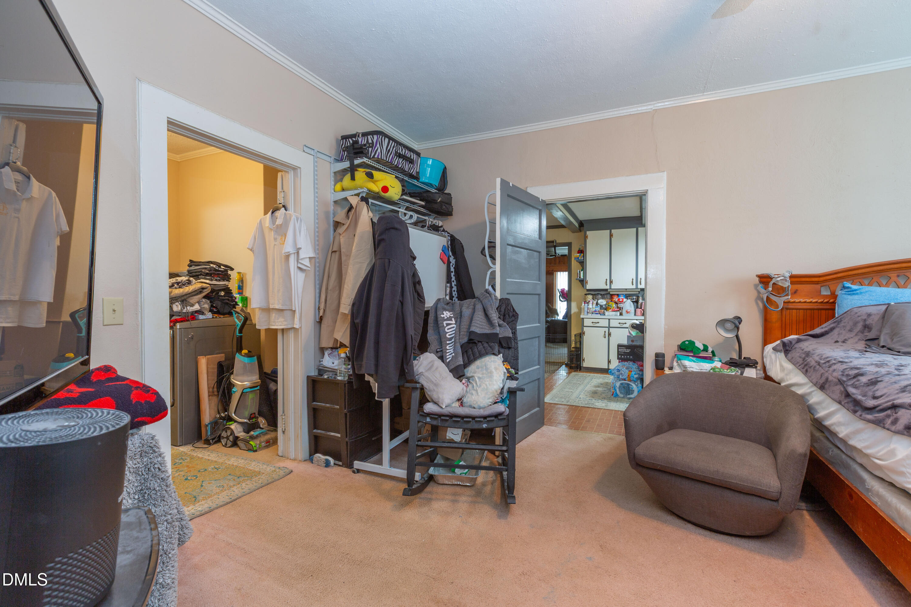 173 Jernigan Road Dunn, NC 28334 - Photo 27 of 42 a living room with furniture and a gym machine