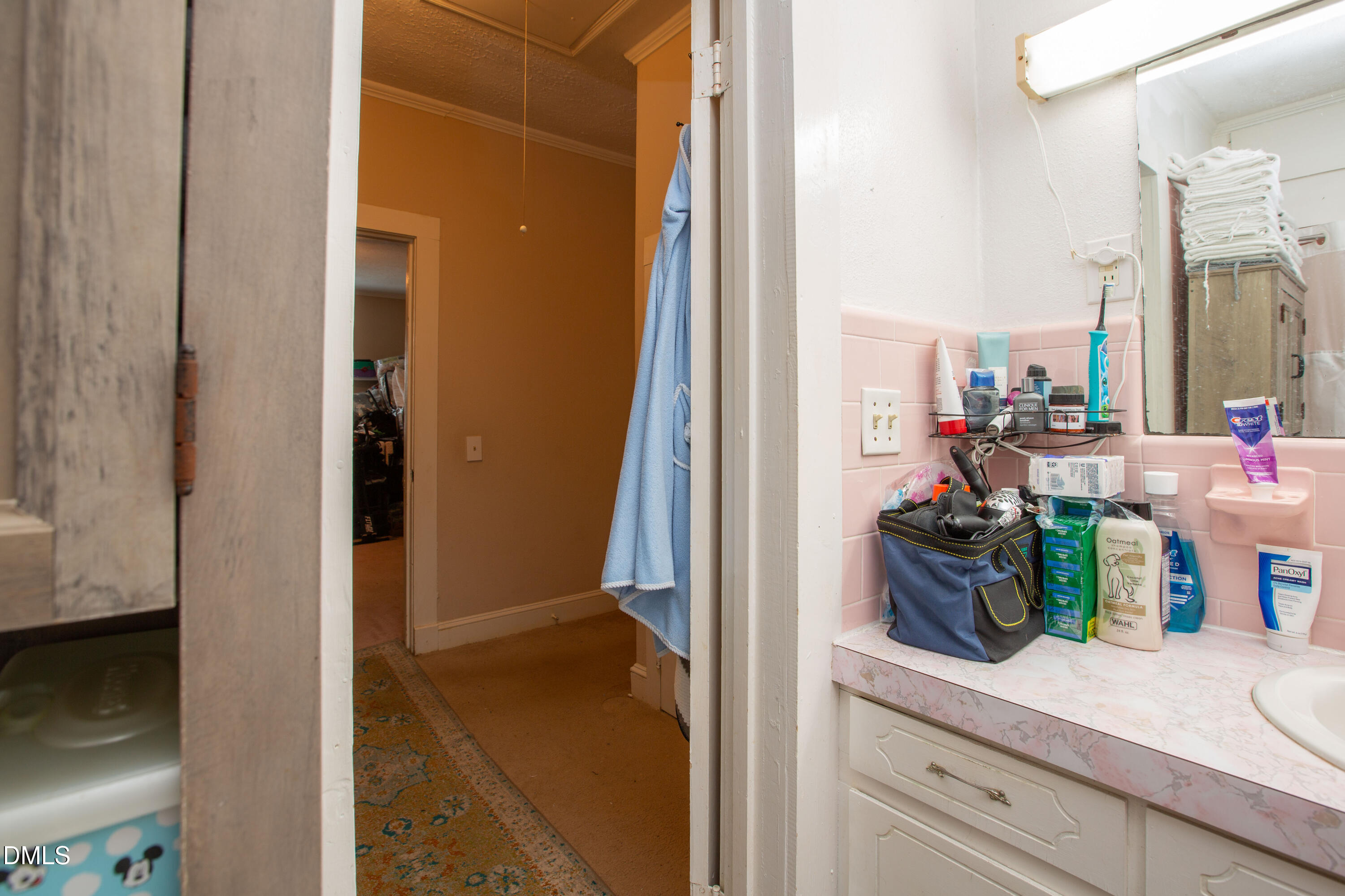 173 Jernigan Road Dunn, NC 28334 - Photo 32 of 42 a view of living room and chair