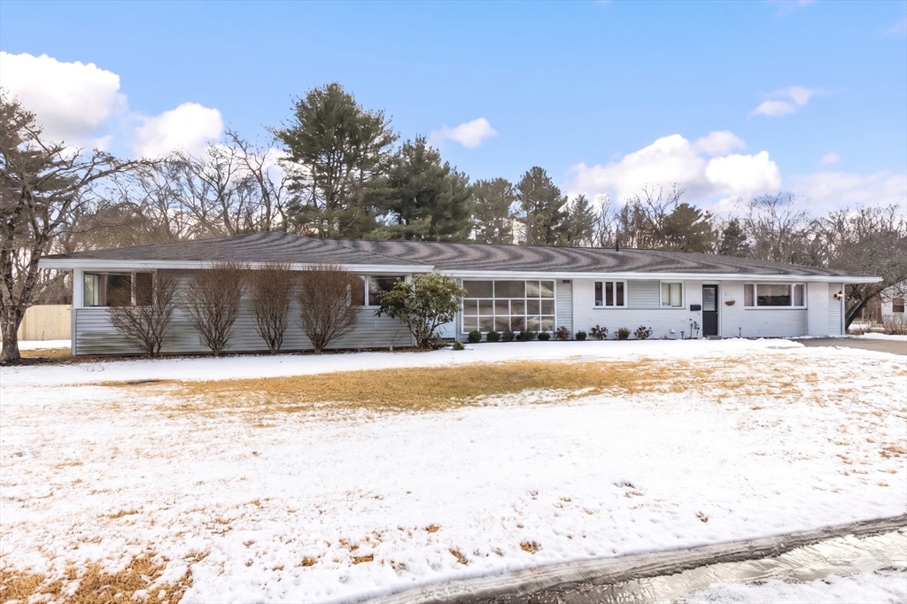 5 Richard Road Hingham, MA 02043 - Photo 2 of 20