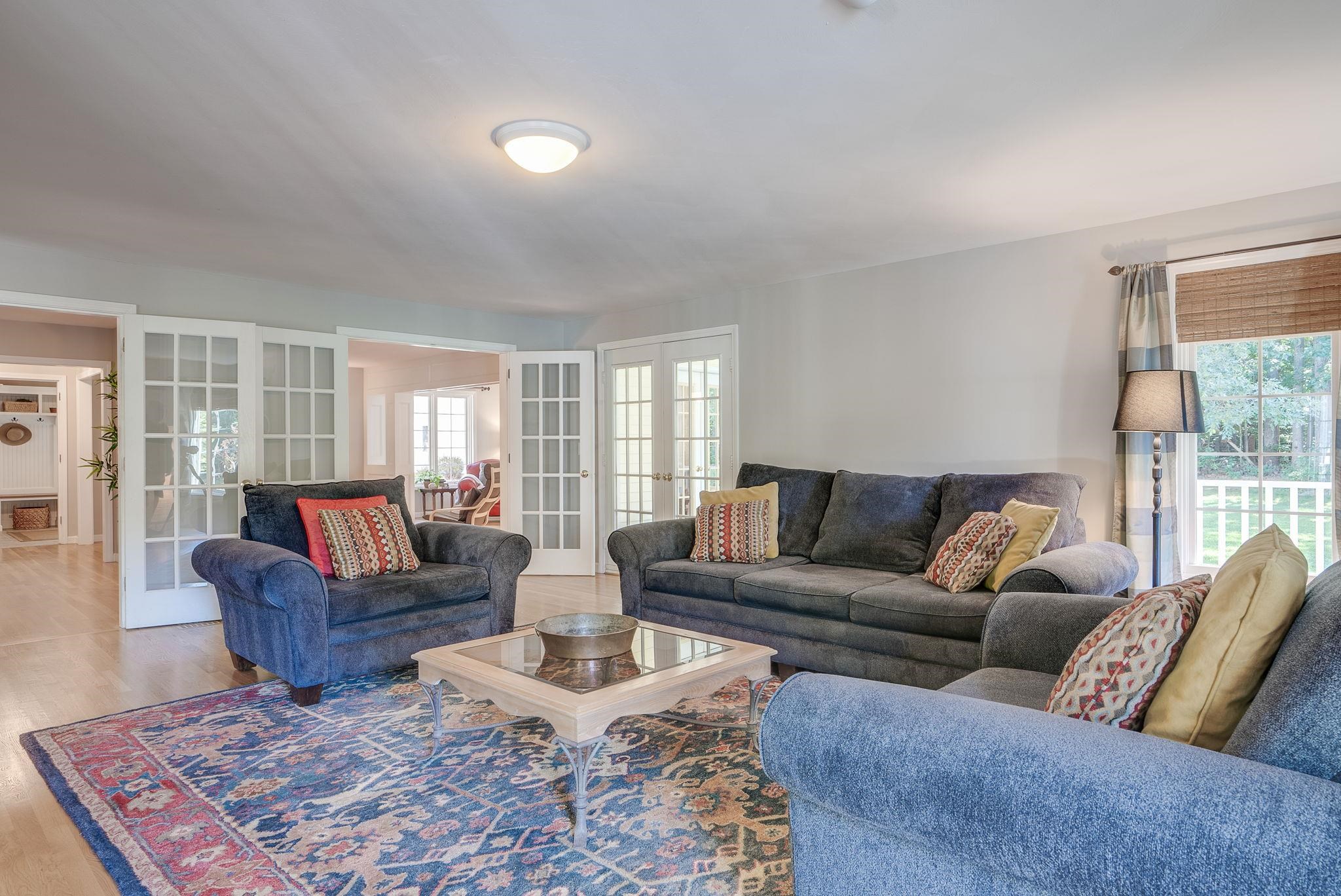24 Schoolhouse Road Amherst, NH 03031 - Photo 11 of 40