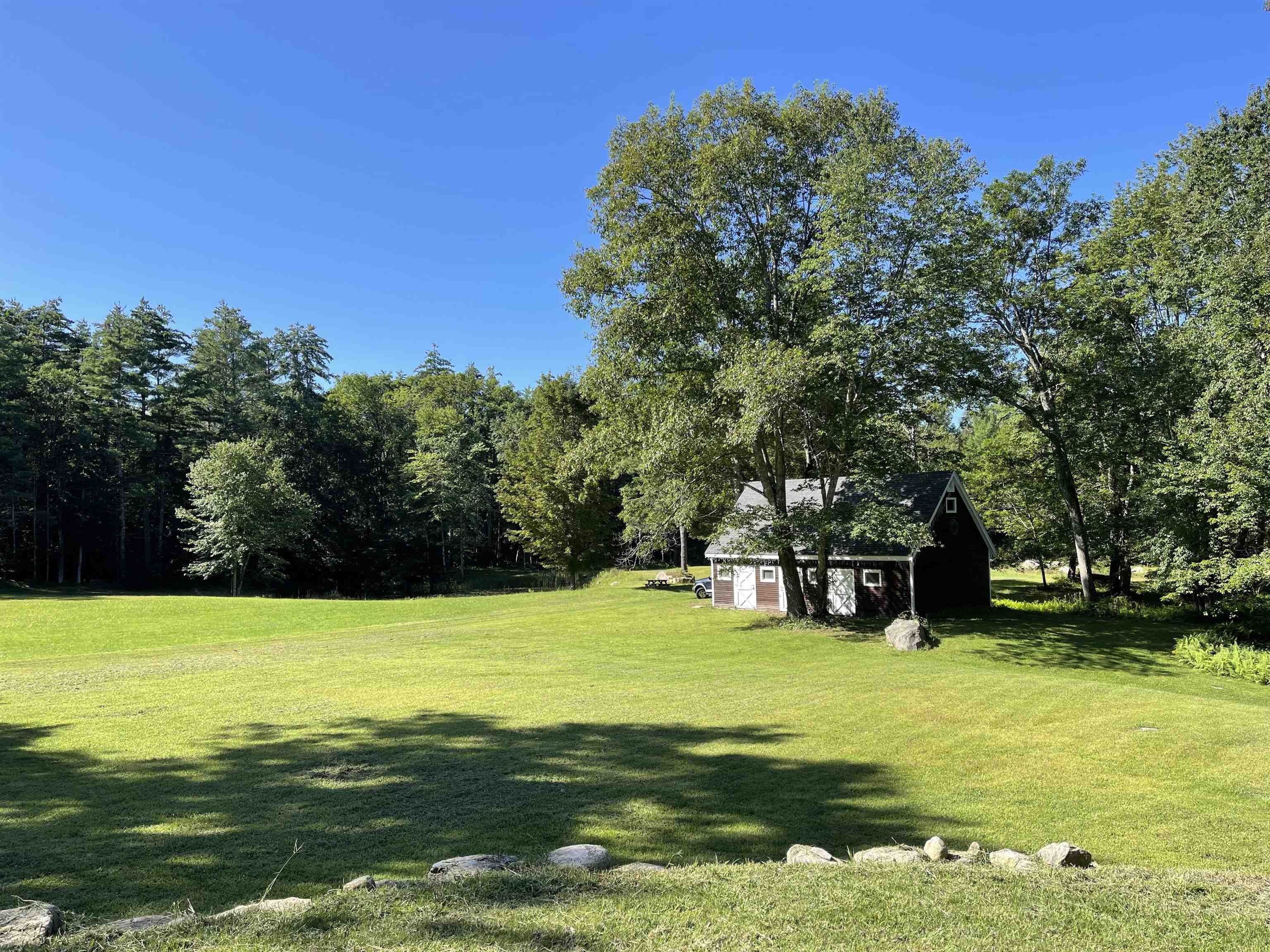 24 Schoolhouse Road Amherst, NH 03031 - Photo 38 of 40