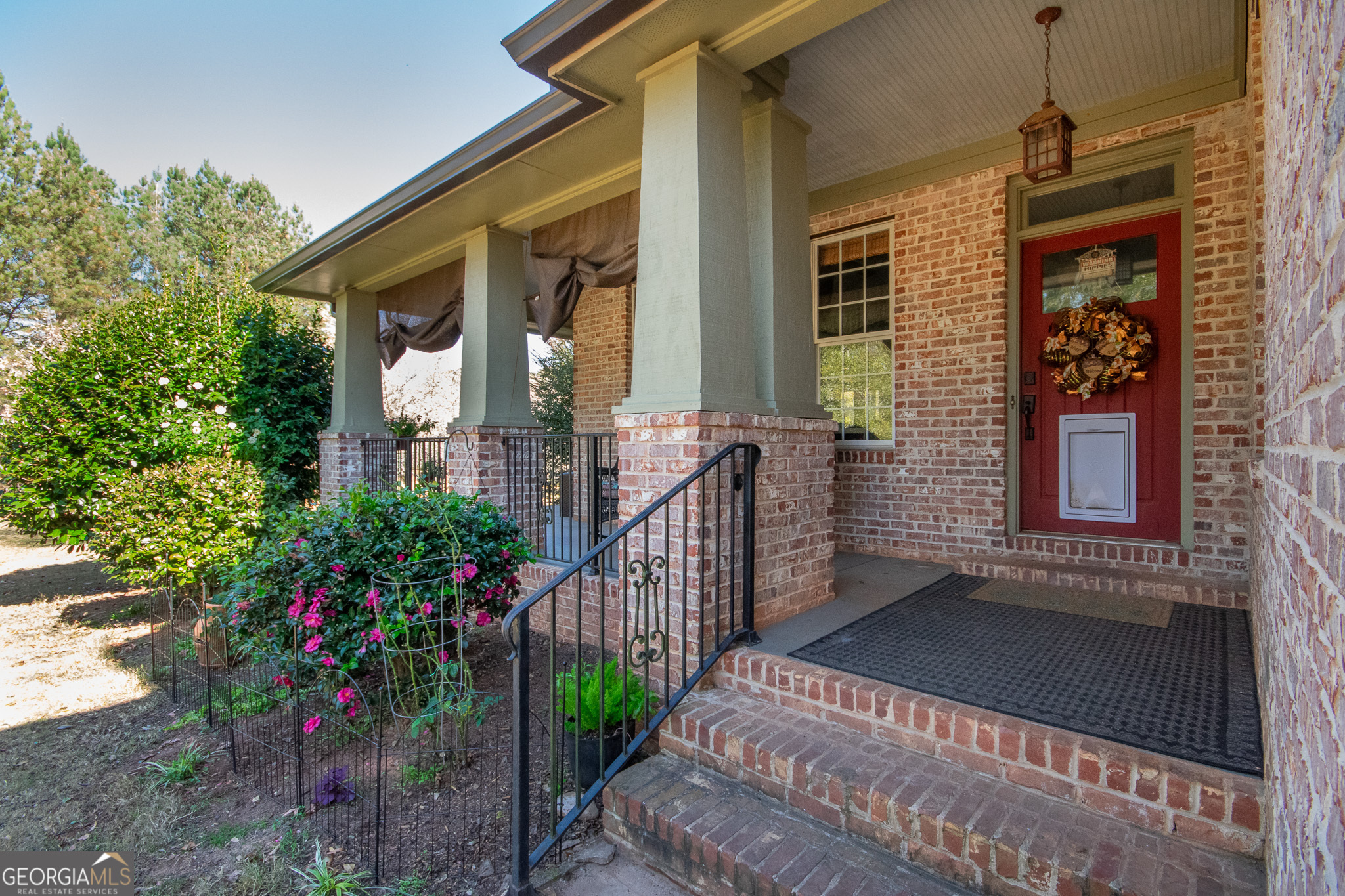 190 Carl Williams Road Senoia, GA 30276 - Photo 15 of 93 a front view of a house with a porch