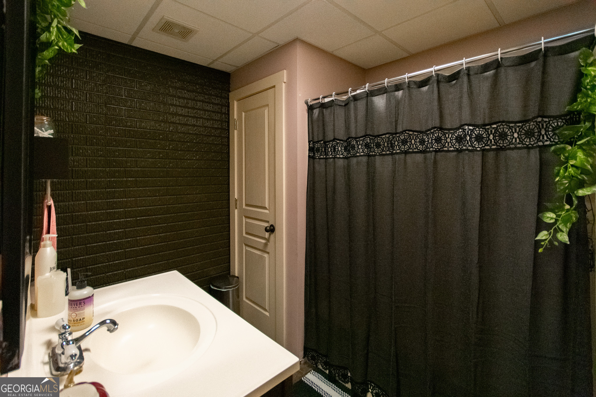 190 Carl Williams Road Senoia, GA 30276 - Photo 64 of 93 a bathroom with a sink toilet and shower