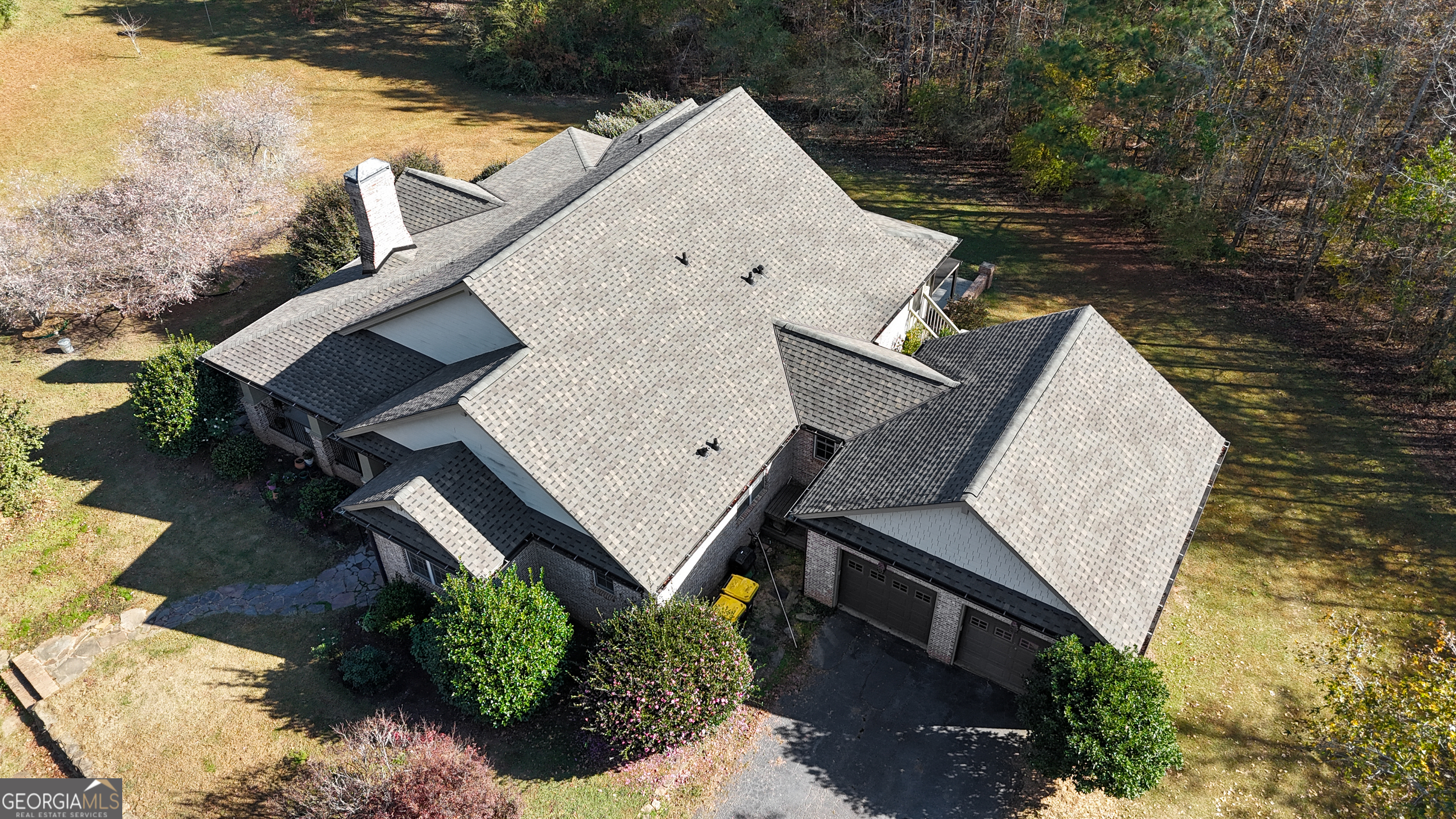 190 Carl Williams Road Senoia, GA 30276 - Photo 7 of 93 an aerial view of a house with roof