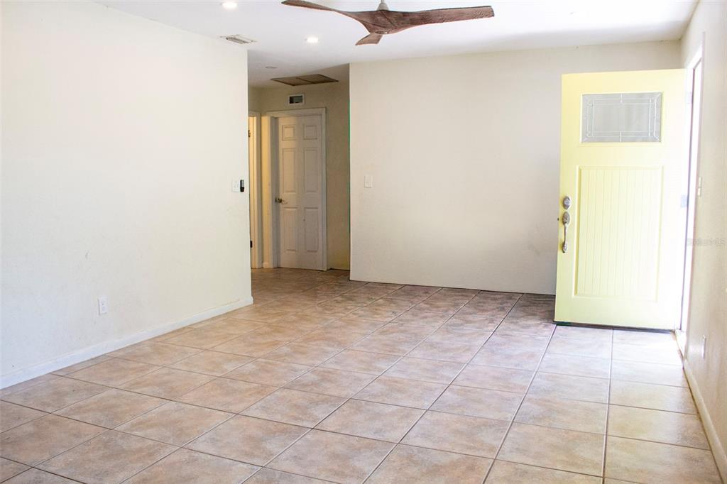 1610 2nd Street Southeast Ruskin, FL 33570 - Photo 3 of 18