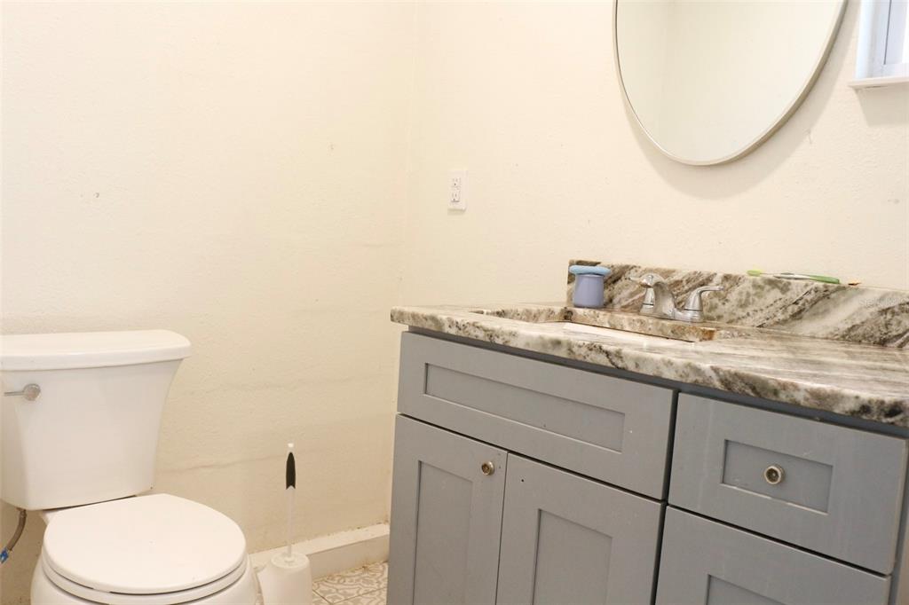 1610 2nd Street Southeast Ruskin, FL 33570 - Photo 9 of 18