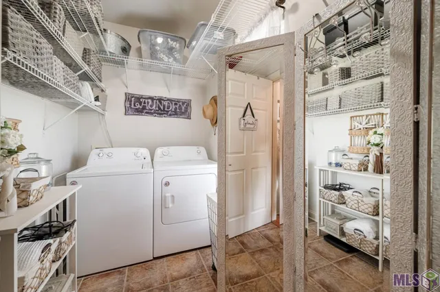 $1,375,000 | 33075 Rivergate Circle, Springfield, LA 70462