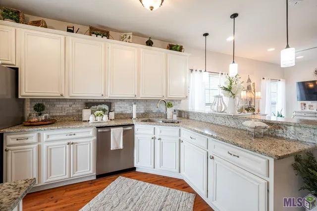 $1,375,000 | 33075 Rivergate Circle, Springfield, LA 70462