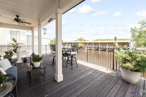 $1,250,000 | 33075 Rivergate Circle, Springfield, LA 70462