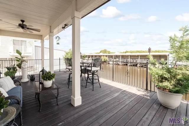 $1,375,000 | 33075 Rivergate Circle, Springfield, LA 70462