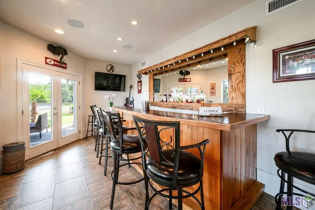 $1,375,000 | 33075 Rivergate Circle, Springfield, LA 70462