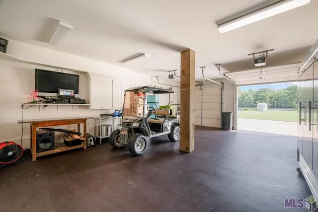 $1,375,000 | 33075 Rivergate Circle, Springfield, LA 70462