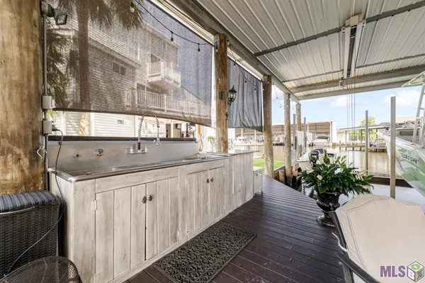 $1,250,000 | 33075 Rivergate Circle, Springfield, LA 70462