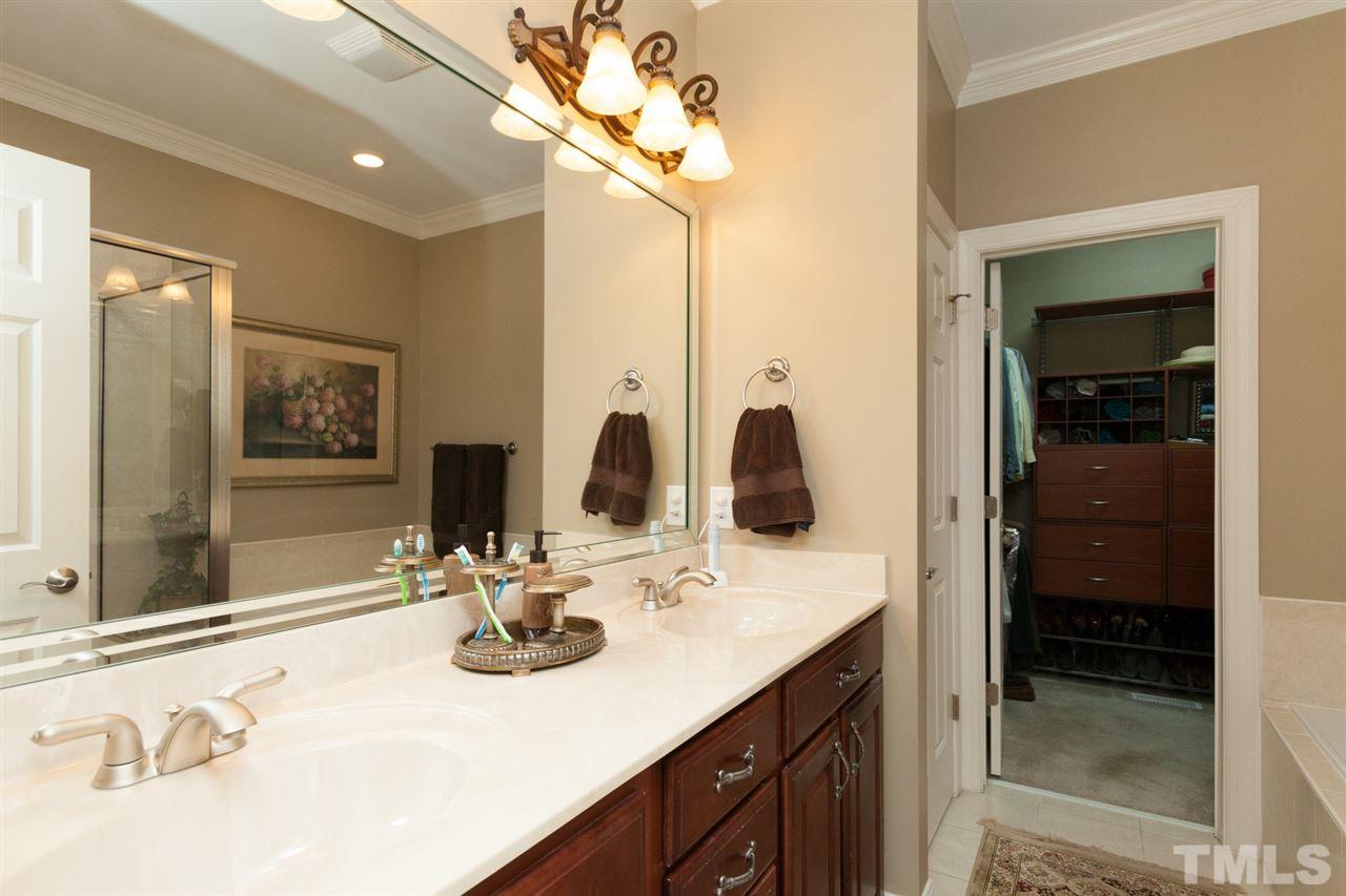 7350 Fontana Ridge Lane Raleigh, NC 27613 - Photo 14 of 25